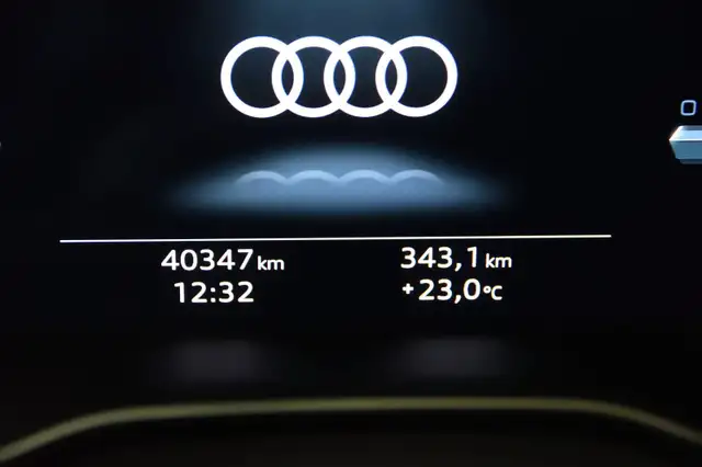 2023 Audi SQ5 Technik  / Black optics / Carplay / 355 HP / Certi in Cars & Trucks in Longueuil / South Shore - Image 20