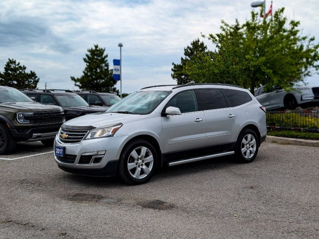 2017 Chevrolet Traverse LT Cheap and Cheerful Third Row! in Cars & Trucks in Kawartha Lakes - Image 3