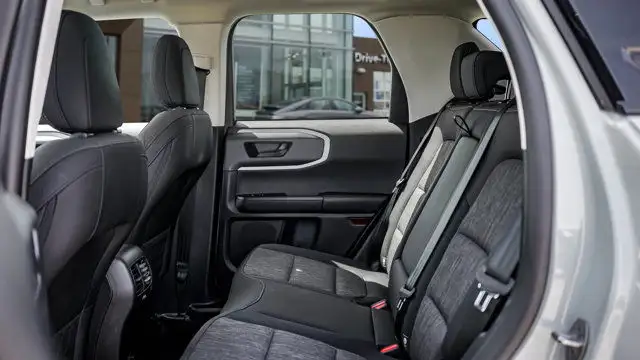 2023 Ford Bronco Sport Big Bend 4x4 | Heated Seats | Sync 3 in Cars & Trucks in Guelph - Image 10
