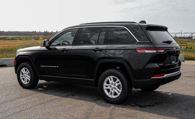2025 Jeep Grand Cherokee Laredo in Cars & Trucks in Strathcona County - Image 2