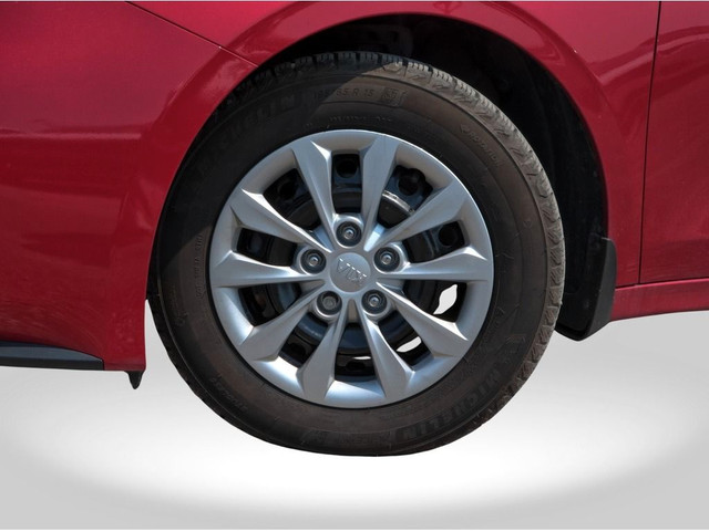 2019 Kia Forte LX in Cars & Trucks in Mississauga / Peel Region - Image 2