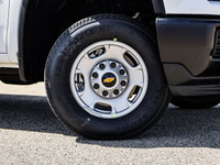 Welcome To Sherwood Park Chevrolet. The #1 Volume Chevrolet Dealer in Canada. This Chevrolet SILVERA... (image 5)