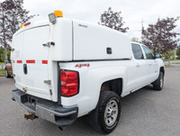 3/4 TON CREW CAB! 2500 HD 6.6' Foot Box, 6.0L GAS V8, FULLY LOADED, THIS TRUCK IS EXTRA EXTRA CLEAN,... (image 5)