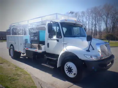 2011 International DuraStar 4300 Diesel Service Truck With Air Compressor Automatic Cruise control A...