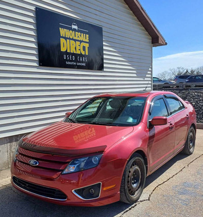 2012 Ford Fusion AWD Auto Sedan wit Roof, Dual-Climate, Power Gr