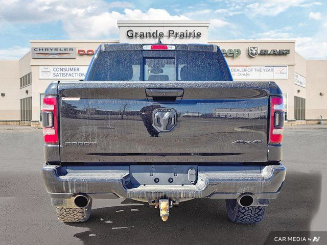 2019 Ram 1500 Sport | Cloth/Vinyl | Heated Seats + Wheel in Cars & Trucks in Grande Prairie - Image 4