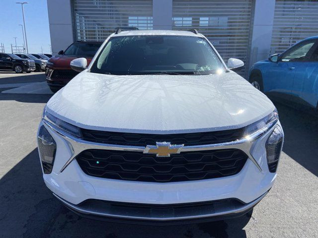 2025 Chevrolet Trax LT in Cars & Trucks in Calgary - Image 2