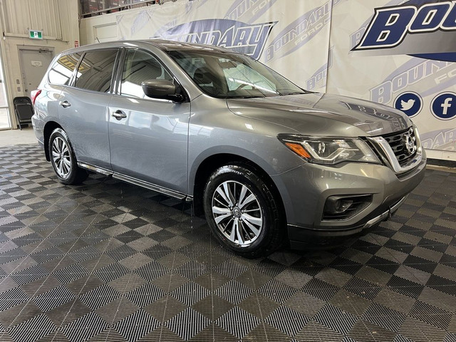 2018 Nissan Pathfinder S 3.5 V6 | TOW PKG | 7 PASSENGERS | REMOT in Cars & Trucks in Lloydminster - Image 2