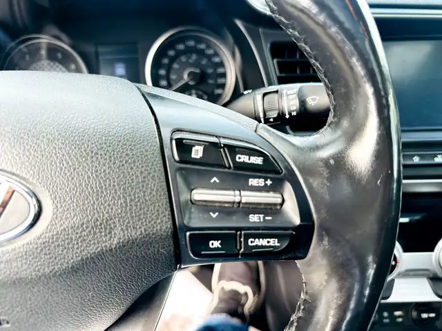 2020 Hyundai Elantra Preferred w/Sun & Safety Package IVT in Cars & Trucks in Edmonton - Image 20