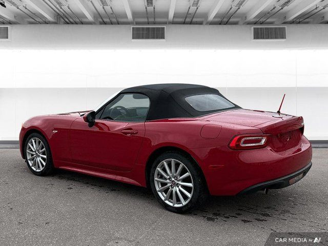 2017 FIAT 124 Spider Lusso in Cars & Trucks in Winnipeg - Image 4