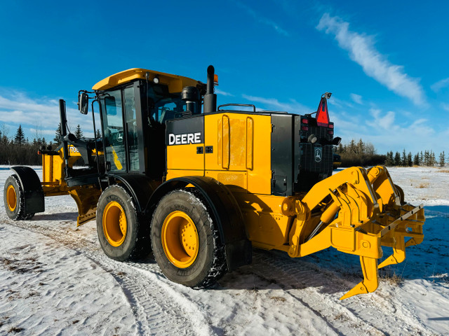 2014 DEERE 770GP GRADER  in Heavy Equipment in Calgary - Image 3