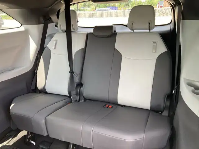 2021 Toyota Sienna XSE in Cars & Trucks in Hamilton - Image 21
