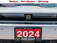 AWD 1 OWNER Clean Carfax No Accidents Reported Navigation, Navi, GPS Heated/Cooled Leather/Suede Per... (image 8)