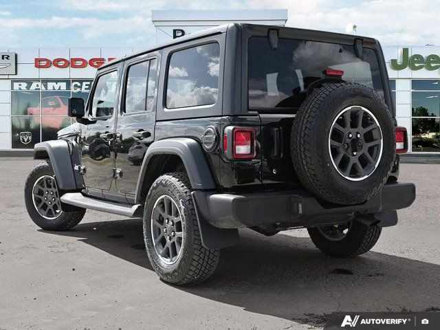 2018 Jeep Wrangler Unlimited Sport 'S 4x4 4 Door Auto Hard Top in Cars & Trucks in St. Albert - Image 4