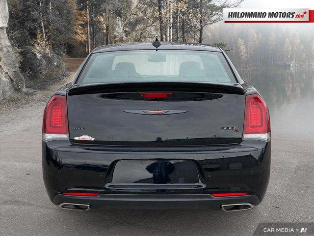 2022 Chrysler 300 300S in Cars & Trucks in Hamilton - Image 4