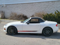 { CERTIFIED PRE-OWNED } THIS VEHICLE COMES FULLY CERTIFIED WITH A SAFETY CERTIFICATE & SERVICED AT N... (image 9)
