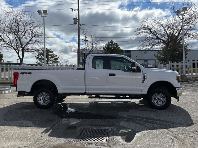  2019 Ford F-250 XL 4WD SuperCab 8 Foot Long Box Ext Cab Gas in Cars & Trucks in Oakville / Halton Region - Image 4