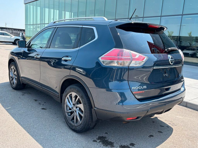 2016 Nissan Rogue SL Premium AWD | Tech Pkg | Blind Spot | Navi in Cars & Trucks in Calgary - Image 4
