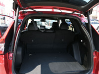 **MARKET VALUE PRICING**, 2.0L 16V DOHC, 12 Speakers, 4-Wheel Disc Brakes, ABS brakes, Air Condition... (image 9)