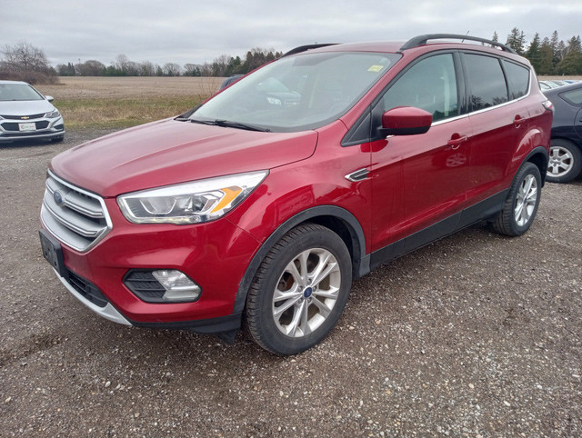 2017 Ford Escape FWD SE | 1 YEAR POWERTRAIN WARRANTY INCLUDED in Cars & Trucks in London - Image 3