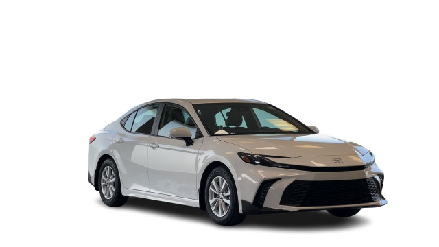 2025 Toyota Camry Hybrid SE Local Trade, Rear Camera, Low Kilome in Cars & Trucks in Regina - Image 3