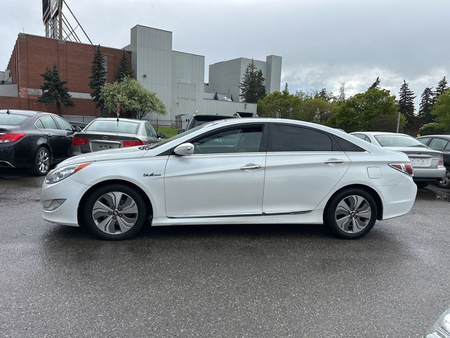 2015 Hyundai Sonata Hybrid Limited in Cars & Trucks in Calgary - Image 3