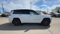This 2025 JEEP GRAND CHEROKEE L SUMMIT 4X4 has the following options Palermo Leather Seats, Dual-Pan... (image 3)