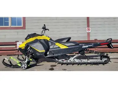 Western Canada's Largest Used Boat and Powersports Dealership! Over 150 units in stock! Over 24000 o...
