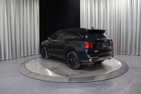 NAVIGATION SYSTEM, LEATHER UPHOLSTERY, HEATED STEERING WHEEL, HEATED FRONT SEATS, POWER LIFTGATE, PA... (image 4)
