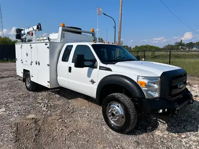 2014 Ford F550 Extended Cab 4x4 Utility Lube Service Truck + 6.7L PowerStroke Diesel + 4x4 W/ AutoMa...