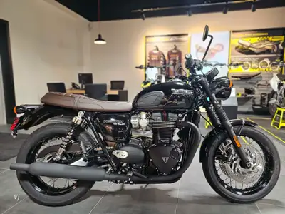BONNEVILLE T120Enhanced performance, handling and technology, timeless Bonneville design DNA: The de...