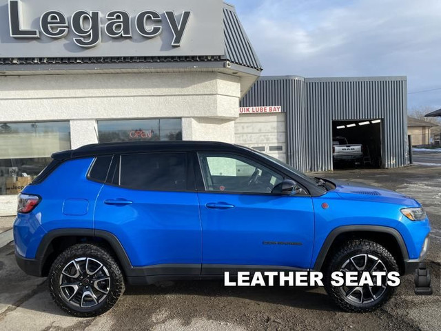 2025 Jeep Compass Trailhawk 2.0L I4 Turbo in Cars & Trucks in Lethbridge - Image 3
