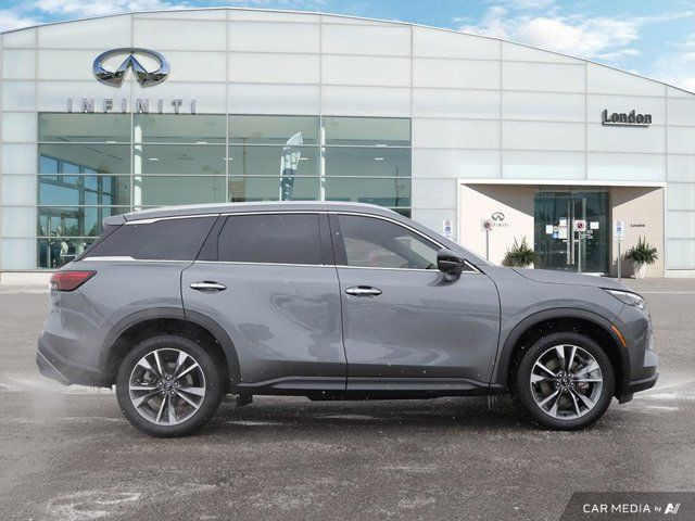 2023 INFINITI QX60 LUXE|AWD|V6|295HP|Panoramic Roof|NAVI|No in Cars & Trucks in London - Image 2