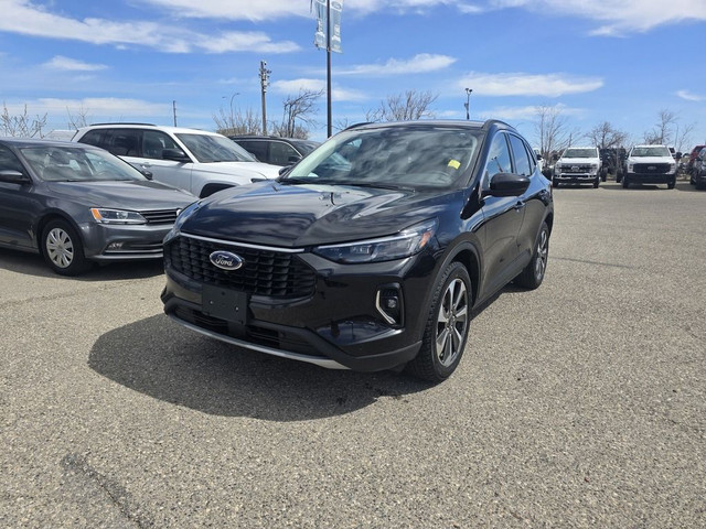 2023 Ford Escape PLATINUM AWD 2.0L ECOBOOST in Cars & Trucks in Calgary - Image 3