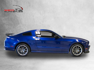 2014 Ford Mustang Coupe V6