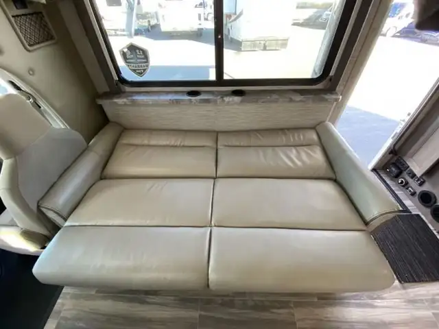 2023 Thor Motor Coach Four Winds 31EV in RVs & Motorhomes in Abbotsford - Image 24