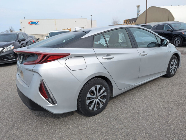 2020 Toyota Prius Prime LOW KMS! PRIUS PRIME! in Cars & Trucks in Ottawa - Image 4