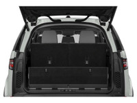 Our Diesel driven 2018 Land Rover Discovery HSE 4WD blends form, function, and finesse with a fantas... (image 7)