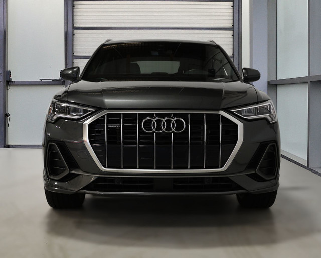 2023 Audi Q3 Technik / S-Line / Carplay / Driving assist / Certi in Cars & Trucks in Longueuil / South Shore - Image 4