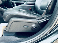 The 2018 Dodge Journey GT is a versatile, mid-size SUV known for its spacious interior and available... (image 9)
