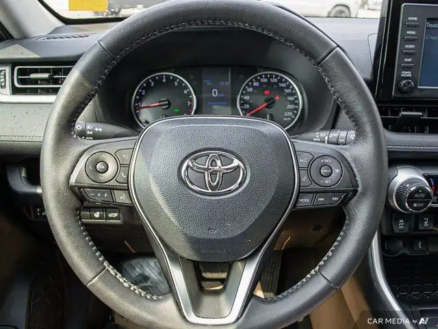 2022 Toyota RAV4 XLE AWD Sunroof Nav Capable Heated Leather in Cars & Trucks in St. Albert - Image 15