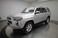 TOW HITCH, KEYLESS START, HEATED STEERING WHEEL, 3RD ROW SEAT, REMOTE ENGINE START, SUN/MOONROOF, BL... (image 3)