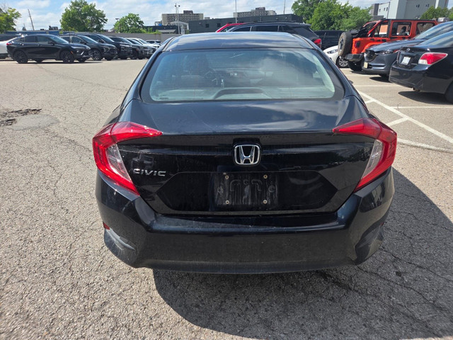 2017 Honda Civic LX ECO ASSIST SYSTEM | LANE DEPARTURE WARNIN... in Cars & Trucks in London - Image 4