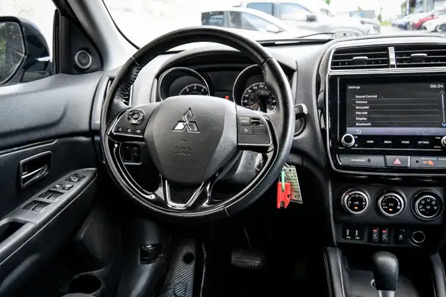 2021 Mitsubishi RVR SE AWC • HEATED SEATS • REAR CAM • CP/AA in Cars & Trucks in Ottawa - Image 15