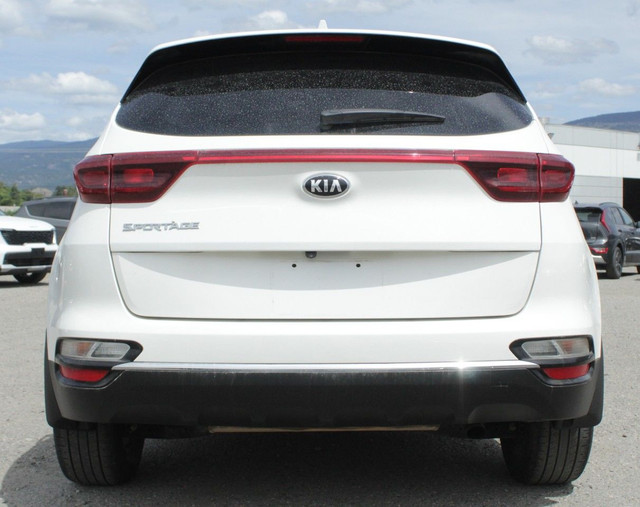 2021 Kia Sportage in Cars & Trucks in Penticton - Image 4