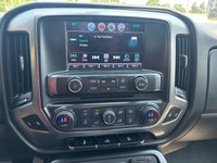 2017 CHEVROLET SILVERADO 1500 Z71 OFFROAD - CLEAN CARFAX NO ACCIDENTS - 5.3 V8 - 4X4 - TRAILER TOW P... (image 9)