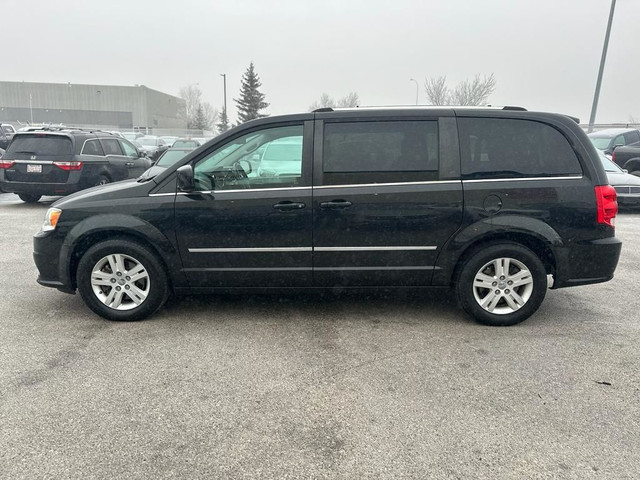 2015 Dodge Grand Caravan CREW | BACKUP CAM | 7 PASSENGER | $0 DO in Cars & Trucks in Calgary - Image 2