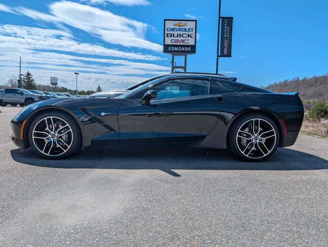 2015 Chevrolet Corvette Stingray 1LT | Navigation | Front Vie... in Cars & Trucks in Muskoka - Image 2