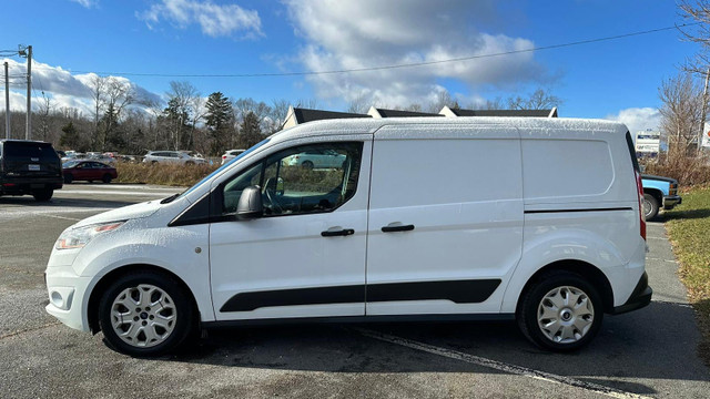 2016 Ford Transit Connect XLT | 2.5L 4Cyl | Backup Camera | AC in Cars & Trucks in Bedford - Image 4