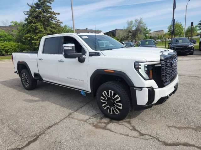 2025 GMC Sierra 3500HD Denali Ultimate in Cars & Trucks in Mississauga / Peel Region - Image 3